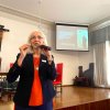 Palestra “Comunicação tem remédio” reúne profissionais no Consistório